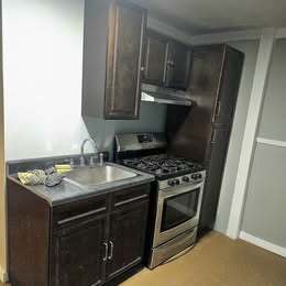 Building Photo - 415 Baldwin St