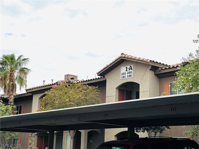 Foto del edificio - 7701 W Robindale Rd
