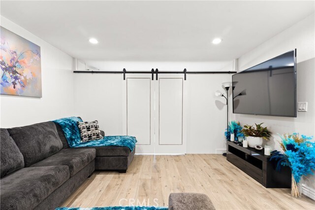 Foto del edificio - 7740 Redlands St