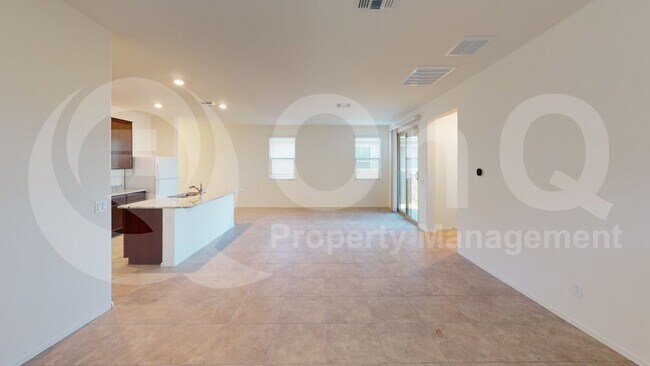 Building Photo - 12322 N Cervelli Ave