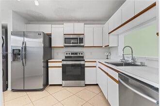 Building Photo - 1100 SW 128th Terrace