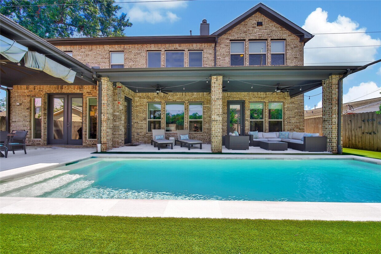 Foto principal - 1332 Gardenia Dr