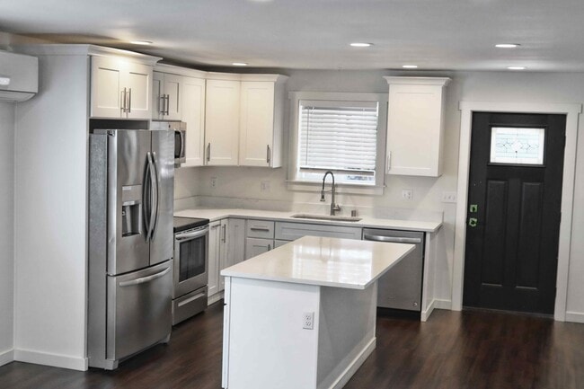 Building Photo - 4609 E C St