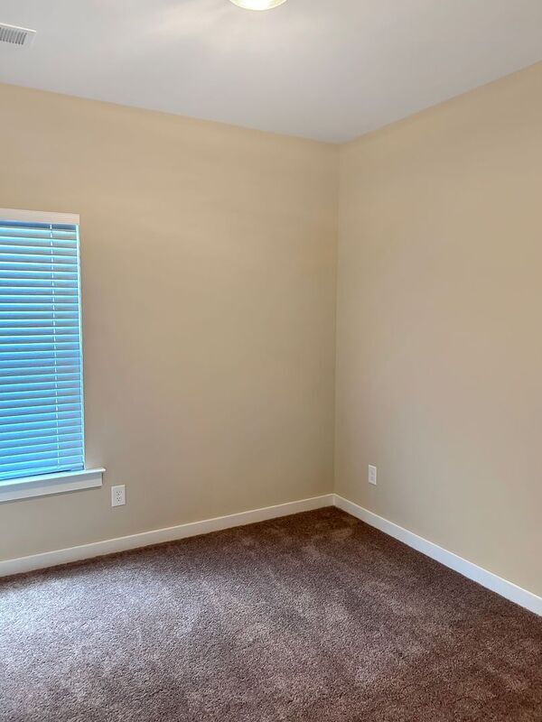 Building Photo - 53 River Birch Ln
