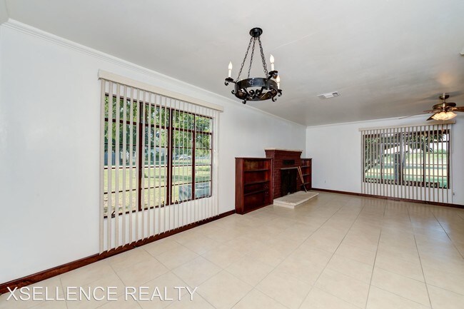 Foto del edificio - 3 br, 2 bath House - 1706 E. PYRON