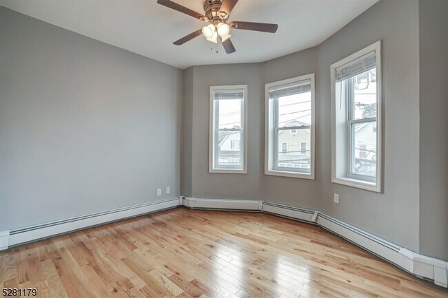 Building Photo - 1116 79th St
