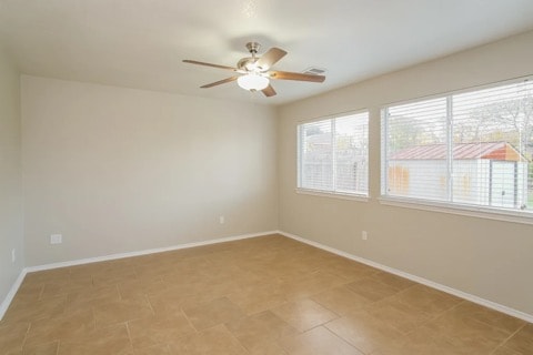 Foto del edificio - 14820 Lipton Ln