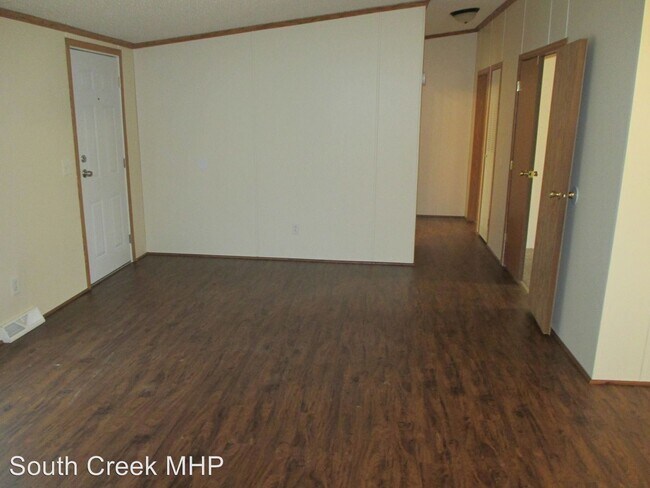 Building Photo - 9120 Vienna Dr