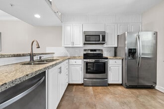 Building Photo - 1501 Marina Isle Way