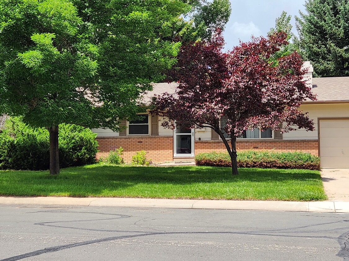 Foto principal - 1201 S Bryan Ave