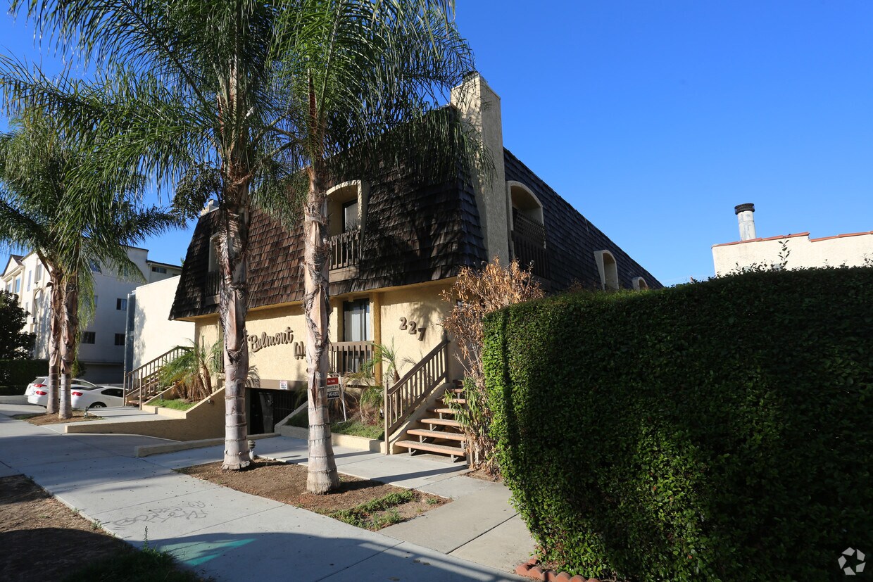 Foto del edificio - 227 N Belmont St
