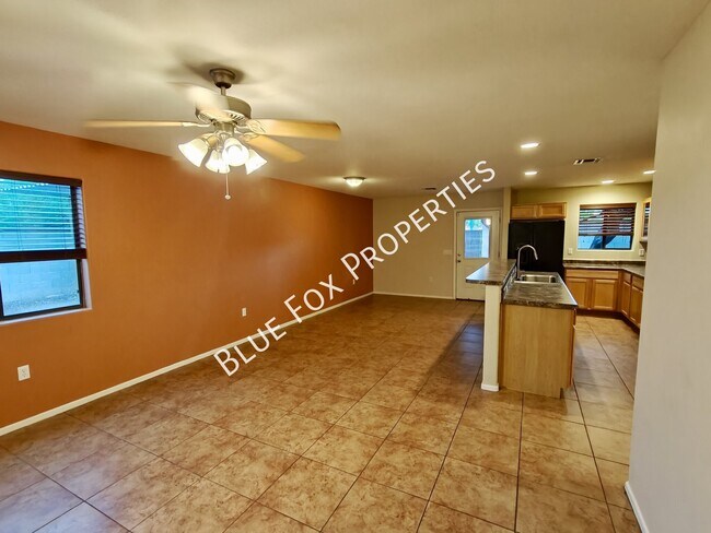 Foto del edificio - 237 E Waverly St