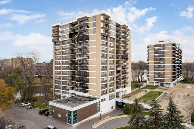 Building Photo - Havre des Iles