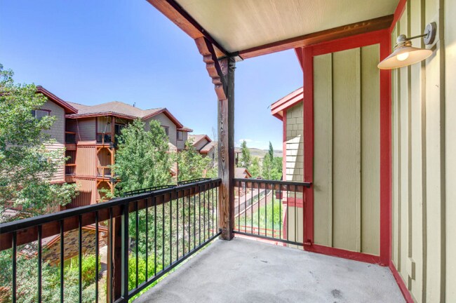 Building Photo - 5519 Lillehammer Ln