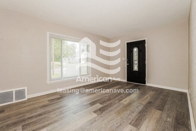 Foto del edificio - 1276 Crestview Ave