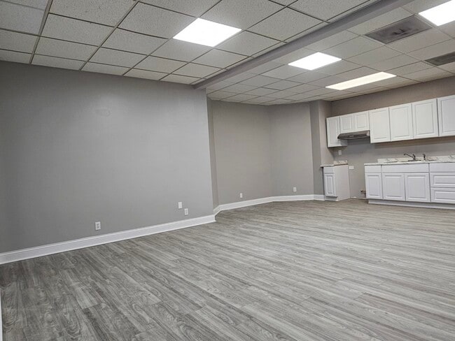 Building Photo - 3607 W 26th St