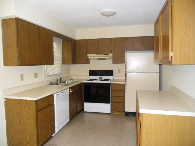 Foto del edificio - 3432-A Old Chapel Hill Road Durham, NC 27707