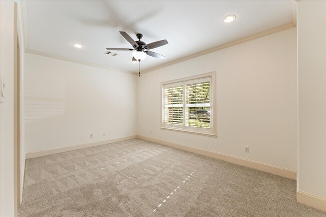 Building Photo - 36 Waterway Ct