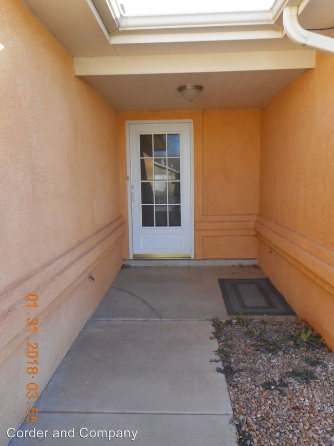 Foto del edificio - 3 br, 2 bath House - 6108 Summer Ray Rd. NW
