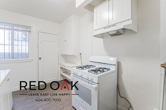 Foto del edificio - 2360 W 18th St