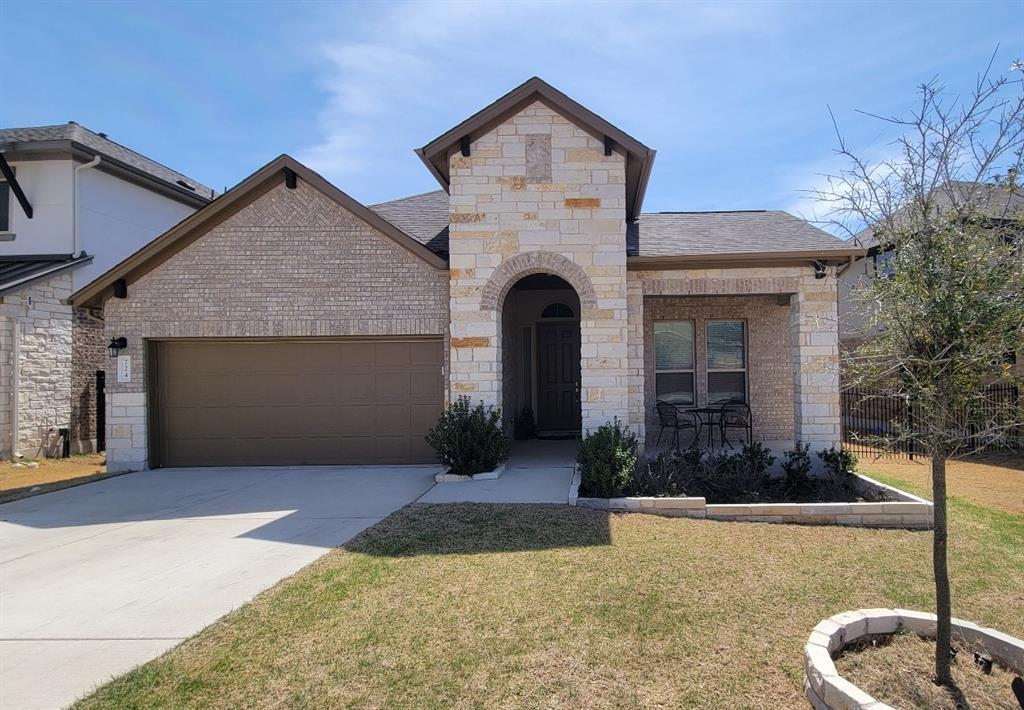 Foto principal - 724 Kingston Pl