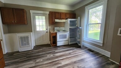 Building Photo - 818 Hamilton St