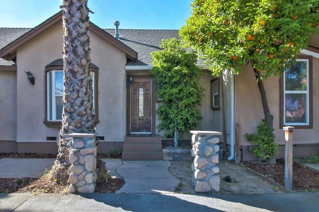 Foto del edificio - 1529 Sanborn Ave