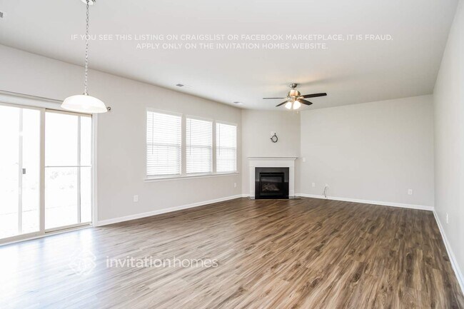 Foto del edificio - 16846 Cozy Cove Rd