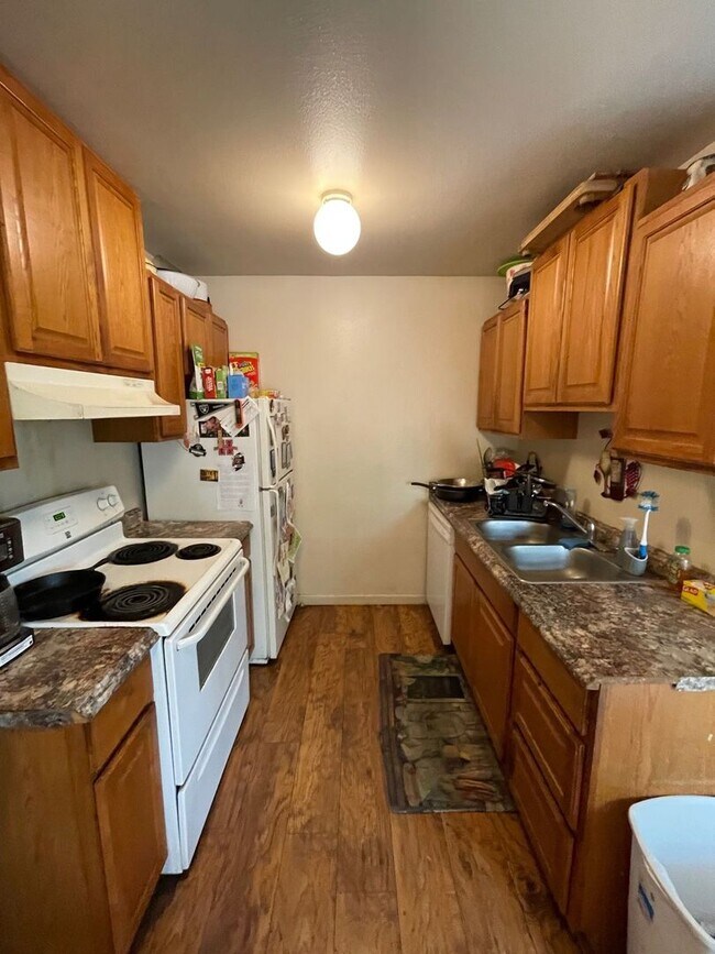 Foto del edificio - 2 Bedroom 1 Bath Apartment