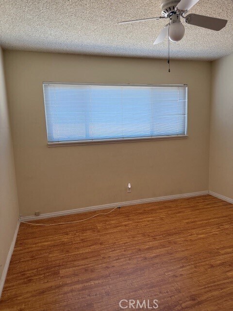Foto del edificio - 1335 E Edgecomb St