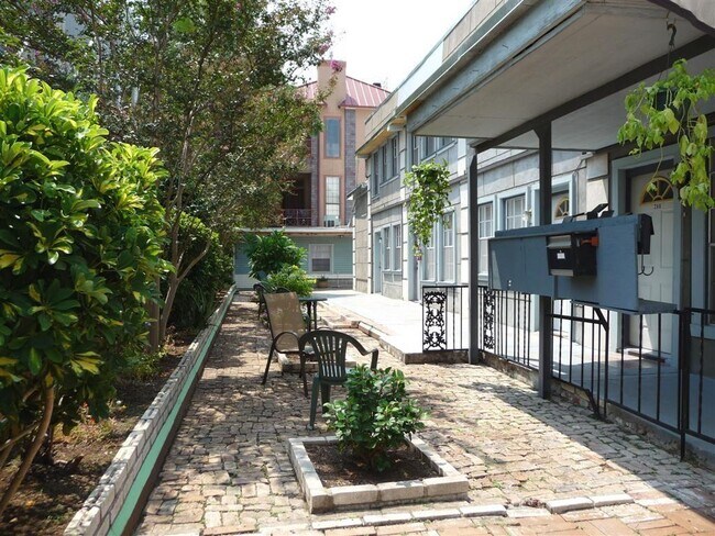 Foto del edificio - 410 Anita St