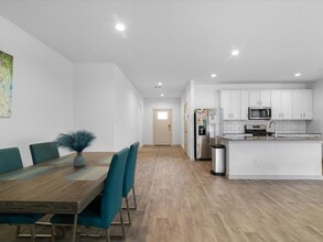 Building Photo - 1702 Maclane Ct