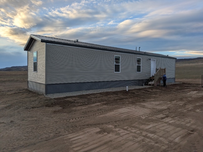 Building Photo - 39021 Holly Ln