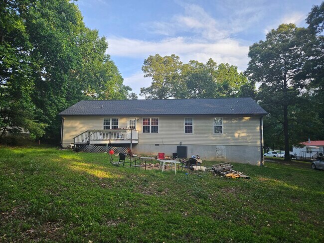 Building Photo - 2955 Smokey Rd