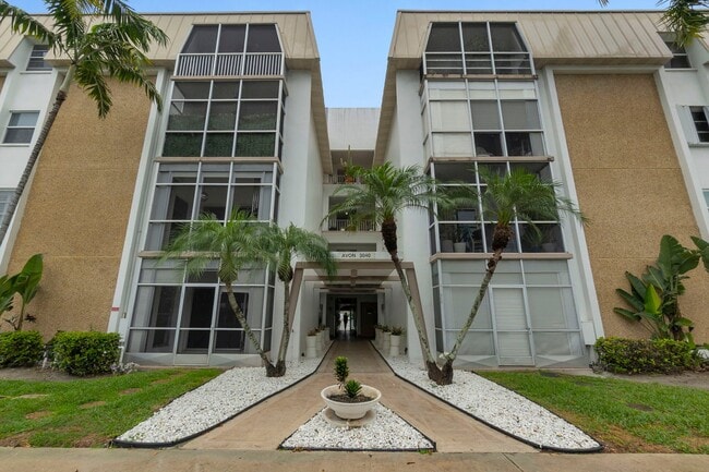 Photo - 3040 NE 16th Ave Apartment