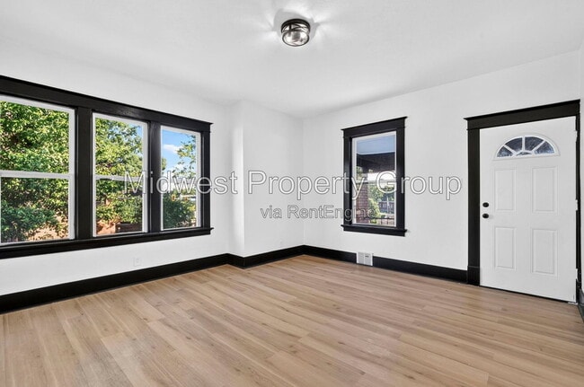Building Photo - 11560 Old Halls Ferry Rd