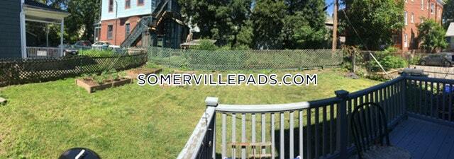 Foto del edificio - 56 School St