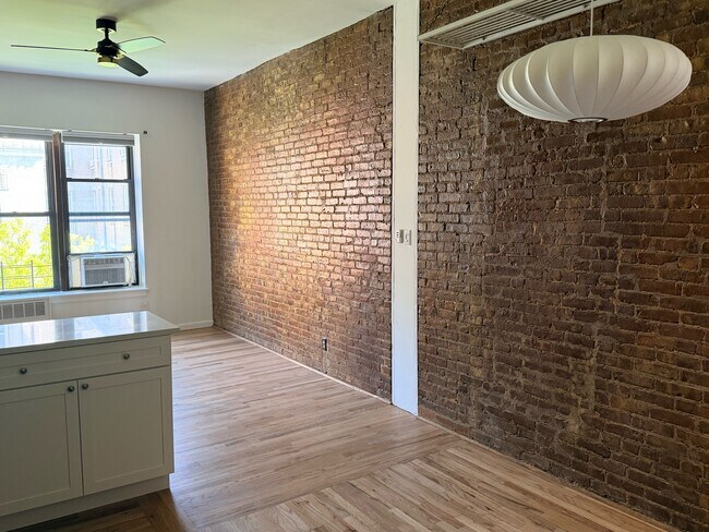 Foto del edificio - 78 W 85th St