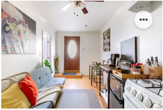 Cocina completa - 4630 Gainsborough Ave