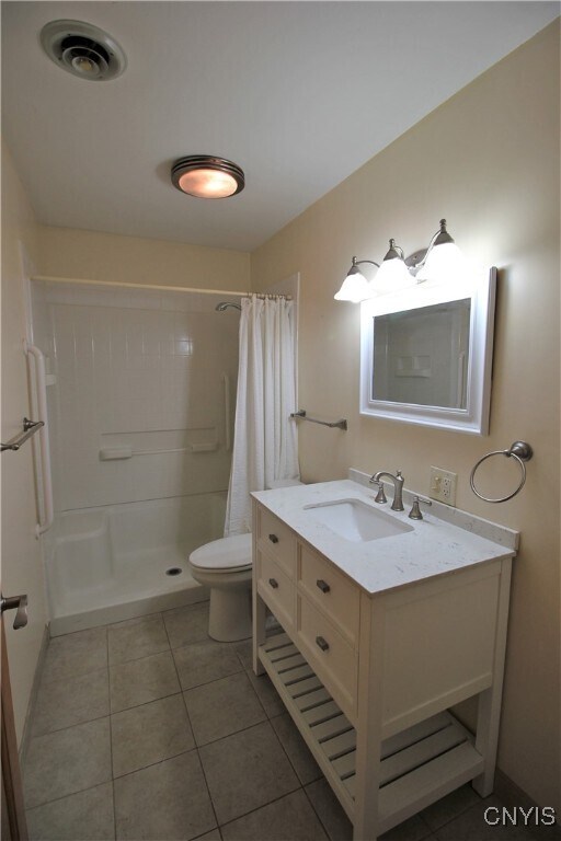 Foto del edificio - 222 Shuart Ave