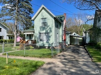 Building Photo - 1013 S Eaton St
