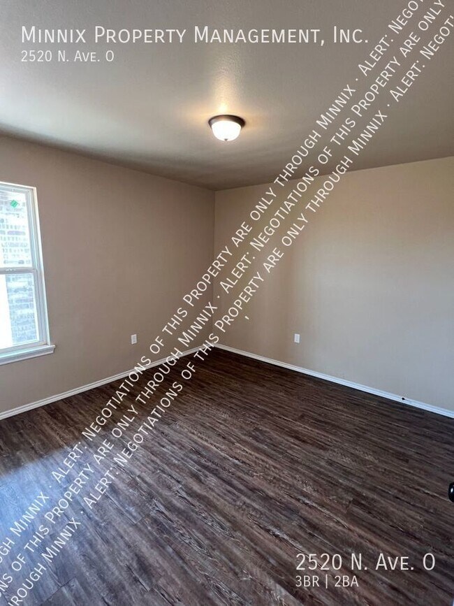 Foto del edificio - 2520 N. Ave O
