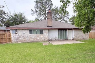 Building Photo - 206 Brandywyne Dr