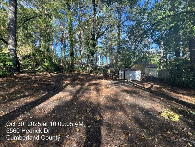 Foto del edificio - 5560 Hedrick Dr