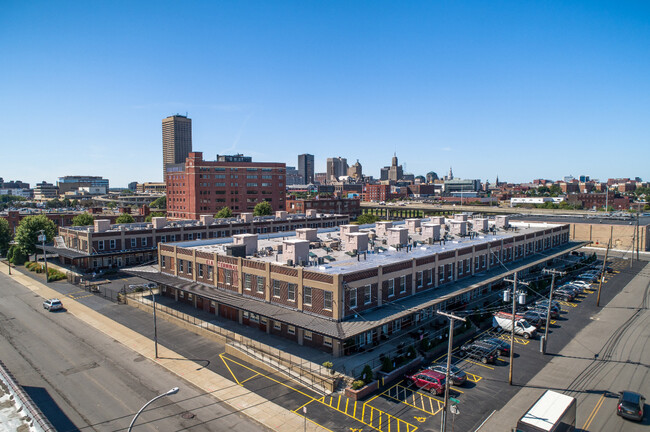 Foto del edificio - The Lofts at Elk Terminal