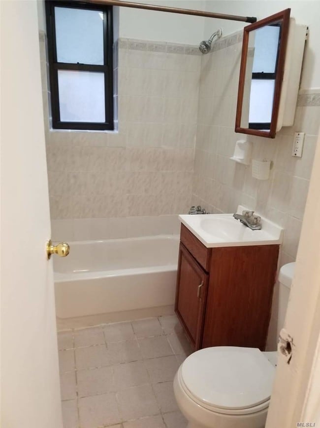 Building Photo - 89-20 55th Ave