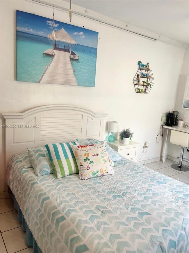 Foto del edificio - 3775 NW 13th St