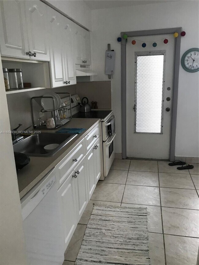 Foto del edificio - 1075 93rd St