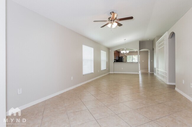 Foto del edificio - 1212 Oak Pond St