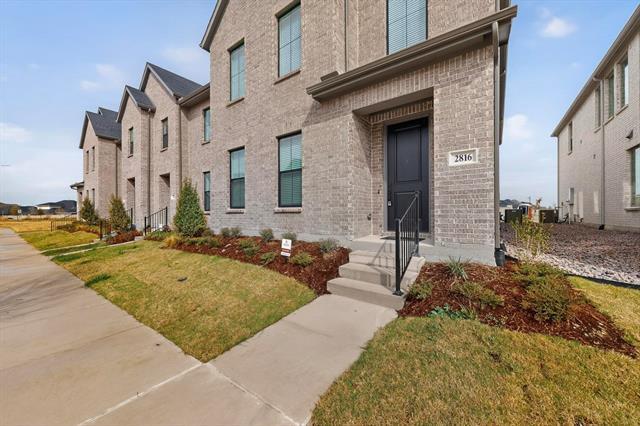 Building Photo - 2816 Jacaranda Dr